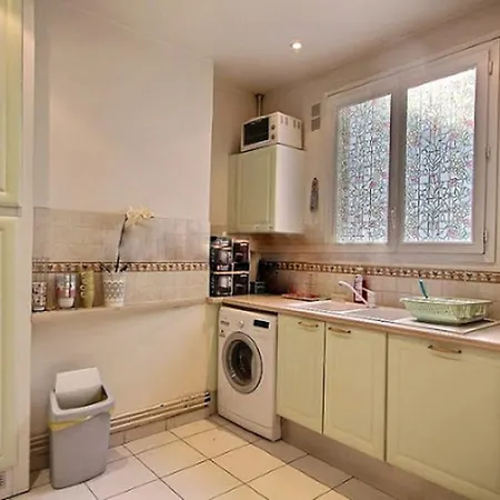 Luxury 3 Bedroom Champs-elysees Apartmán *