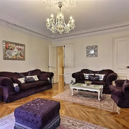 Luxury 3 Bedroom Champs-elysees Apartmán *