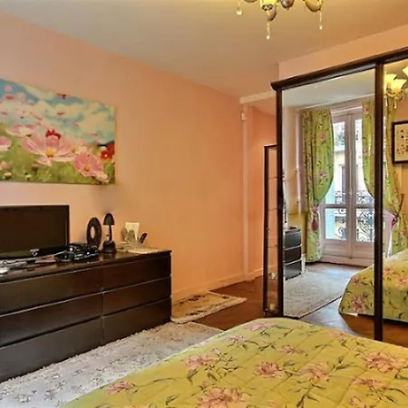 Luxury 3 Bedroom Champs-elysees Paříž